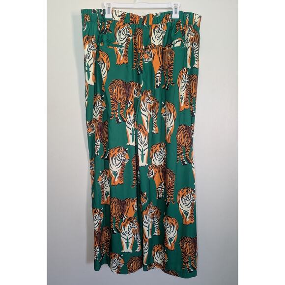 Lala Never Taking These Off Wide Leg Trousers in Tiger Tales Print, Size 3X - Picture 7 of 10